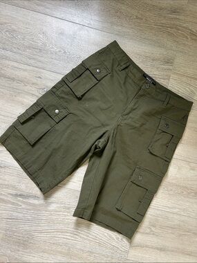 Forever 21 Men's Olive Cargo Pocket Shorts Size 30
